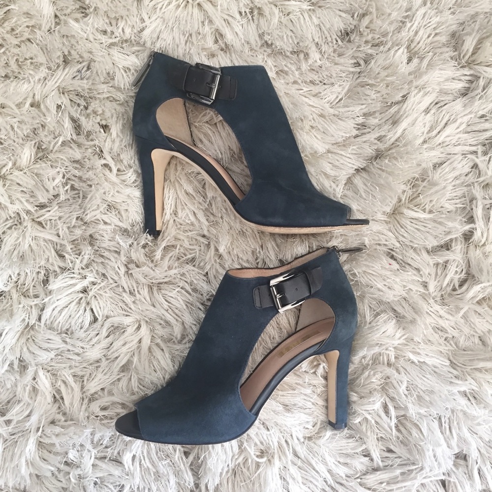 💙 Blue Suede Louise et Cie Dress Shoes Heels